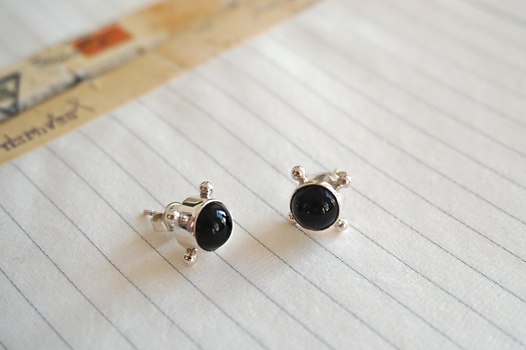 silver earrings studs black onyx bohemian gypsy chic handmade jewelry kemmi collection