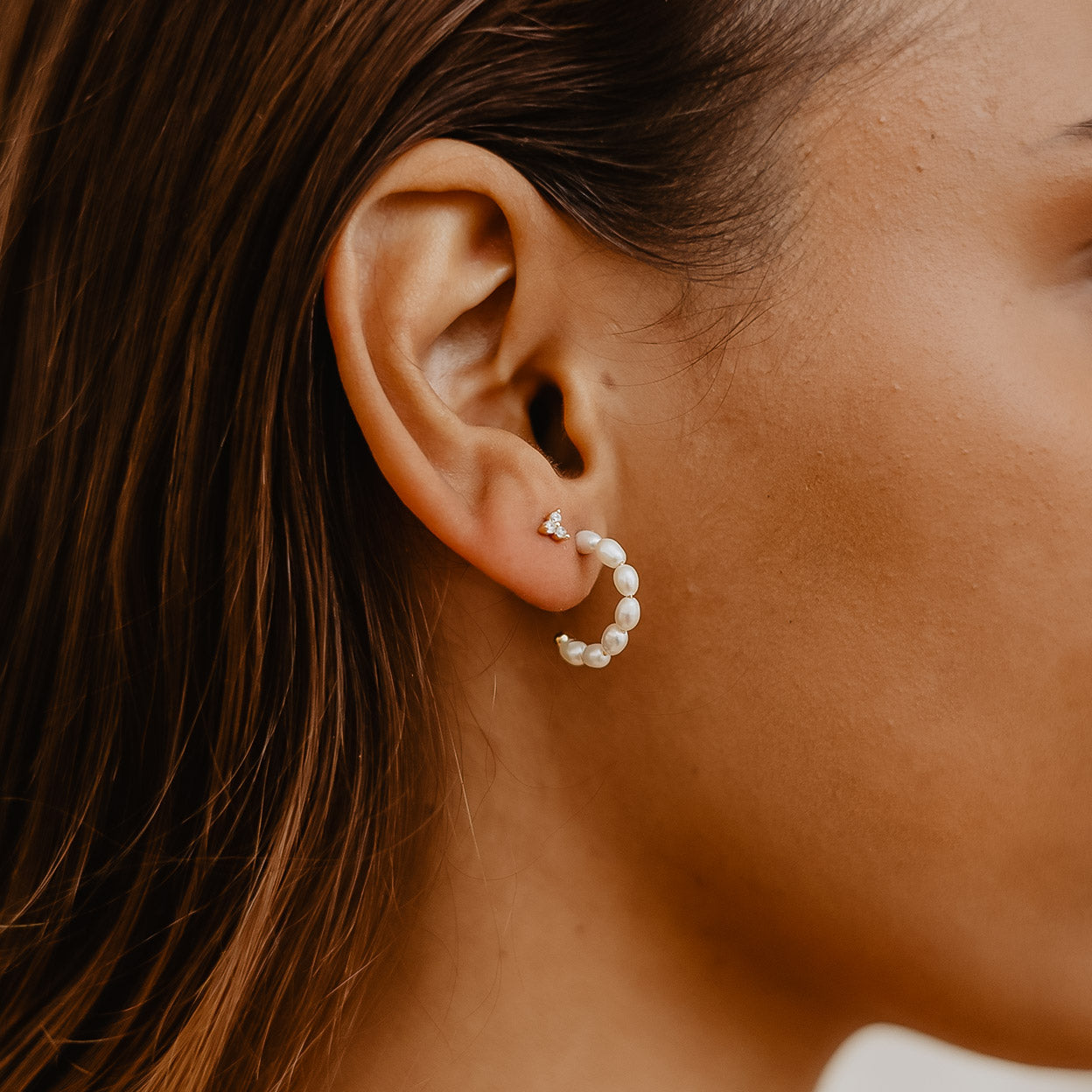 Lola Pearl Stud Hoops