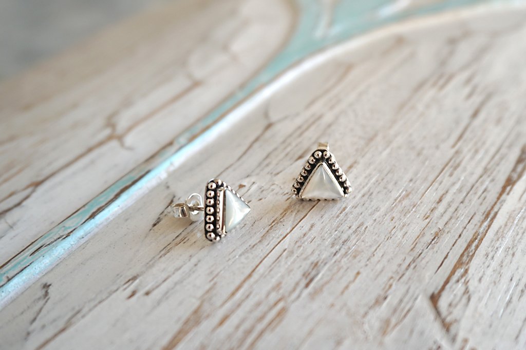 earrings studs sterling silver mother of pearl boho chic jewels kemmi collection