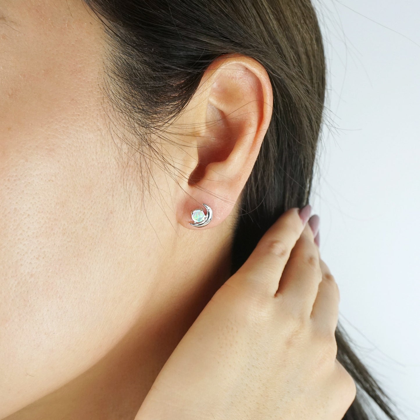 Boucles d'oreilles à clous en opale Celuna