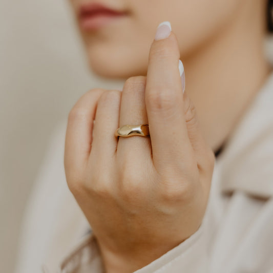 Bague ondulée en or massif