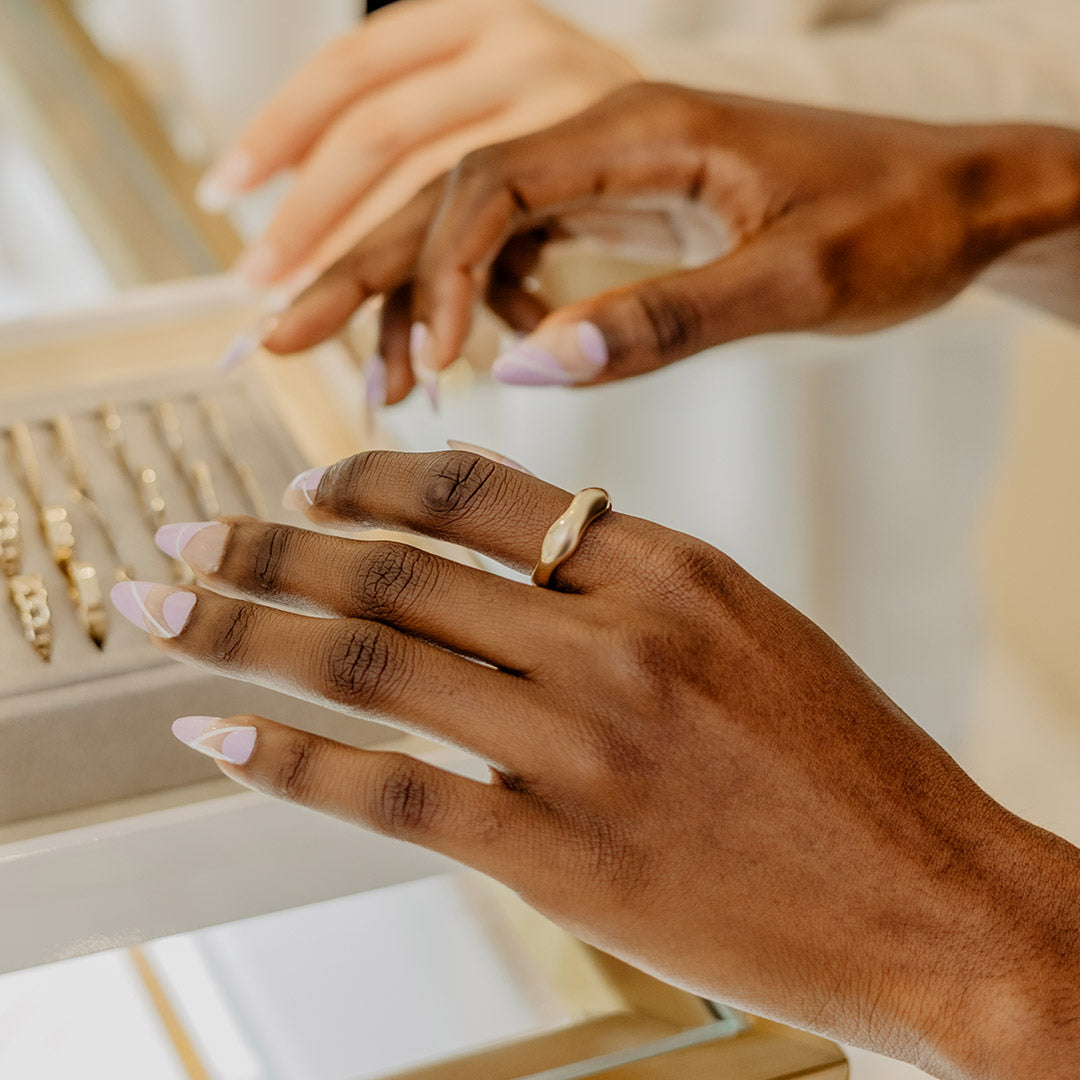 Solid Gold Wavy Ring