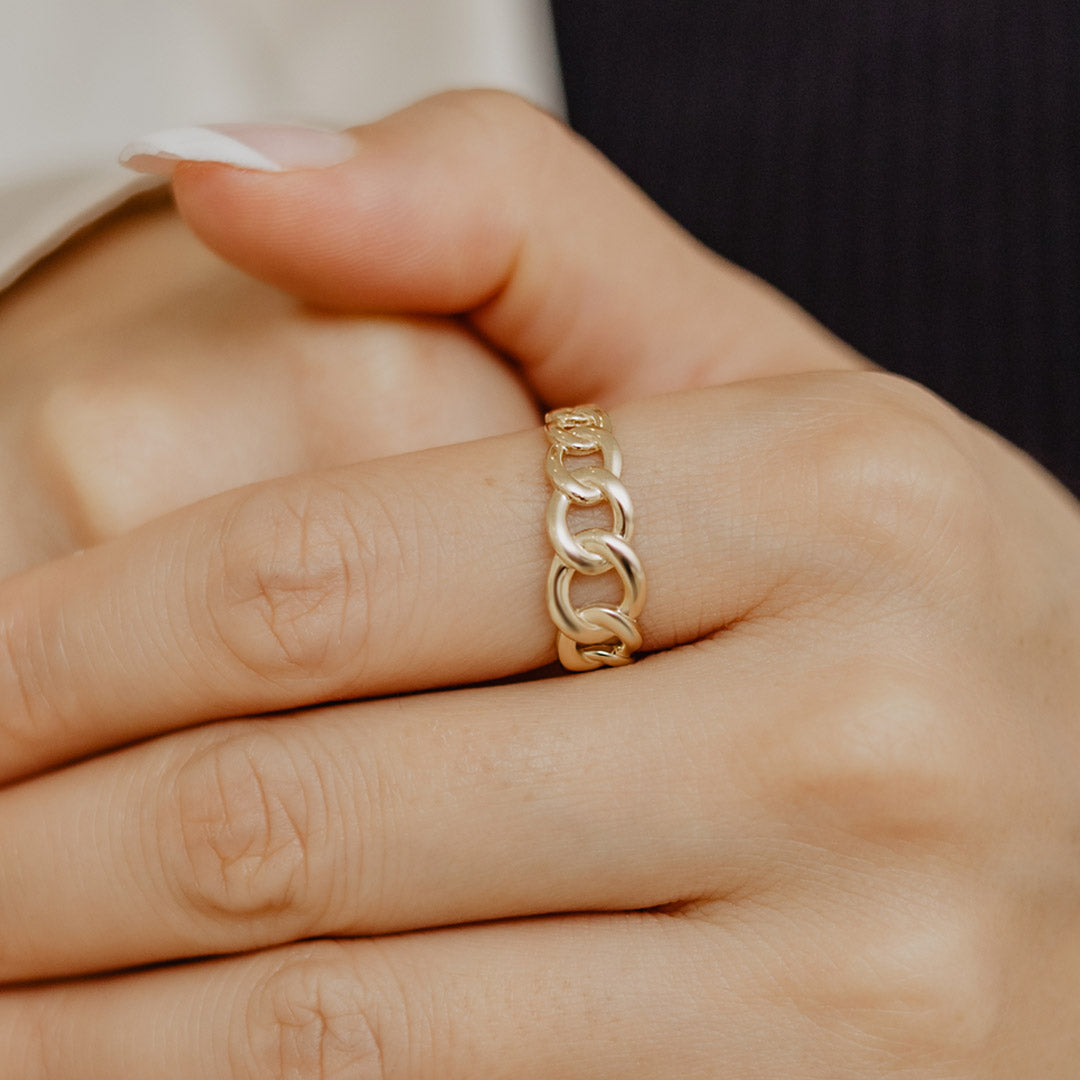 Solid Gold Interlock Ring | Handmade Gold Rings | Kemmi - KEMMI Collection