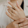Bague V en or massif