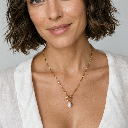 Elia Pearl Necklace