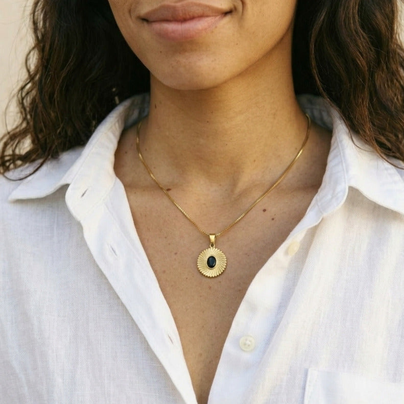 Collier en onyx solaire