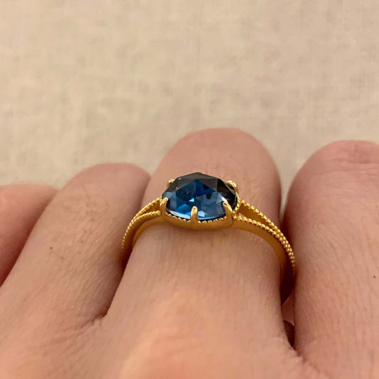 Bague topaze bleue Chandra London