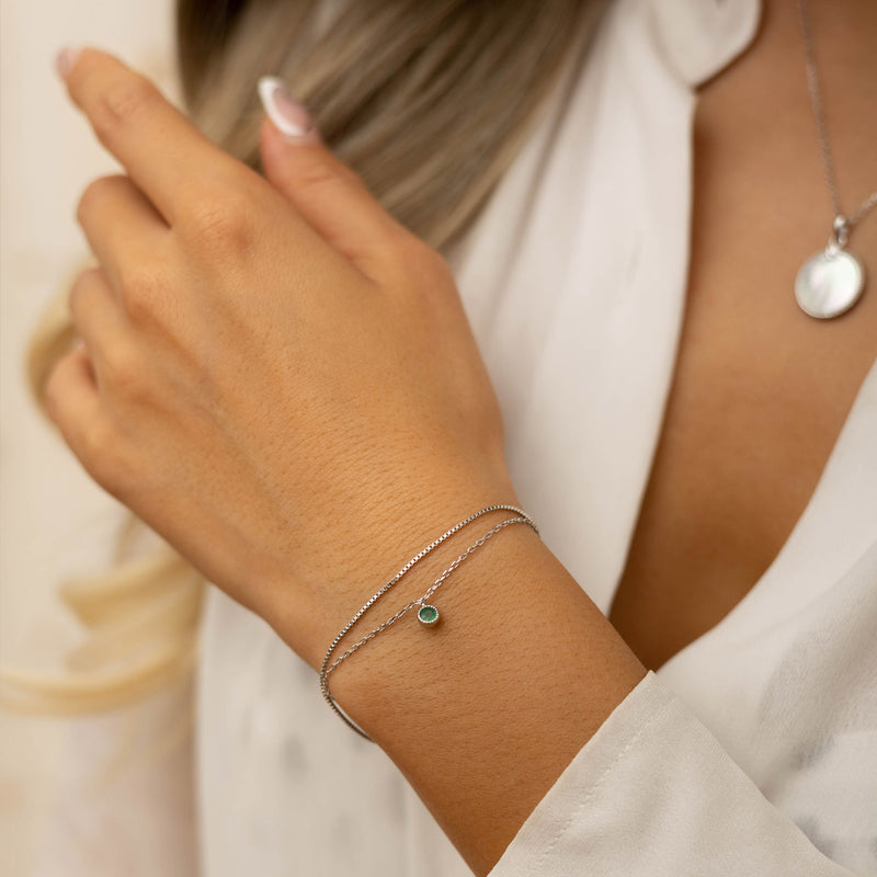 délicat bracelet double chaîne or 18 carats vermeil fait à la main pierre émeraude boho chic bijoux collection kemmi