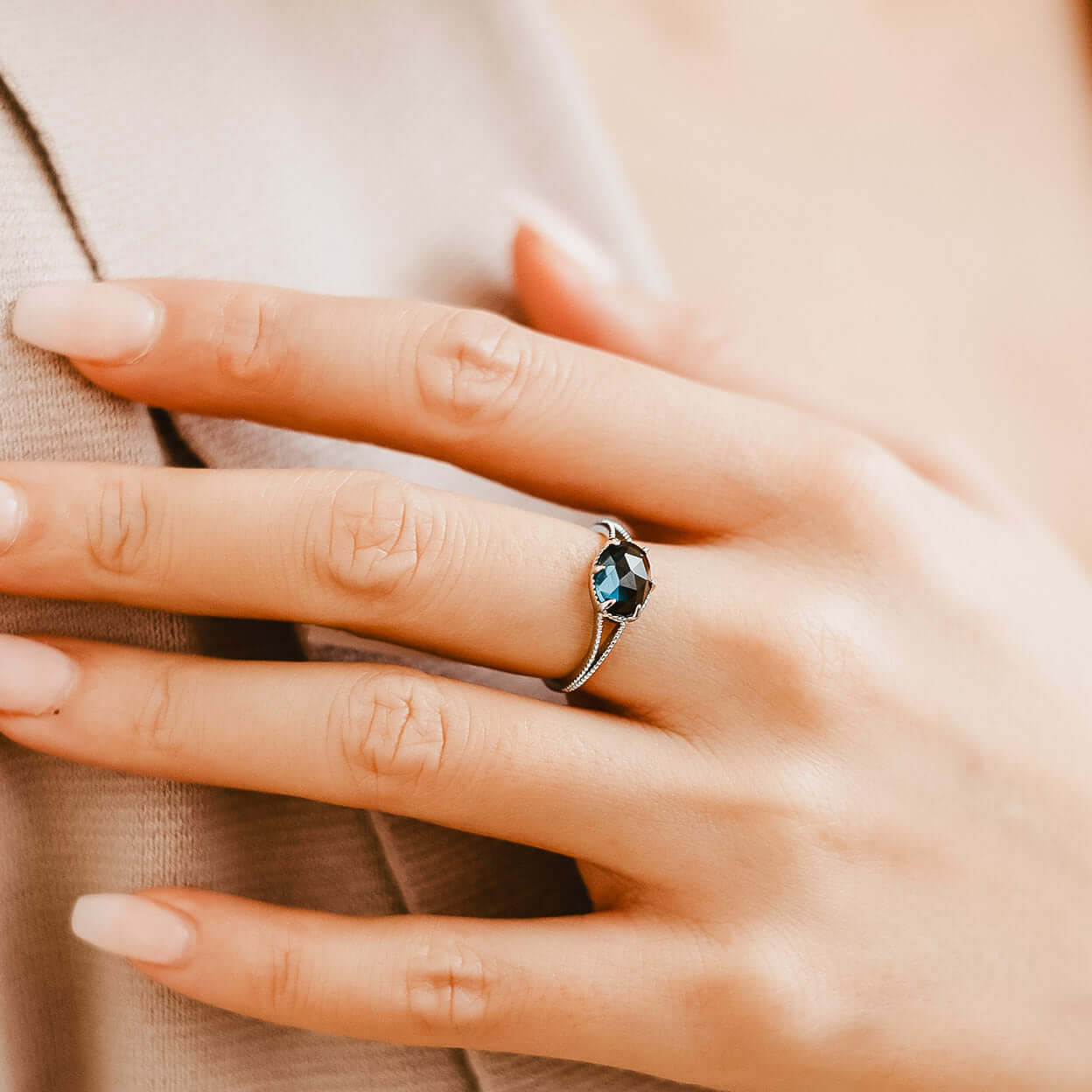 Bague topaze bleue Chandra London